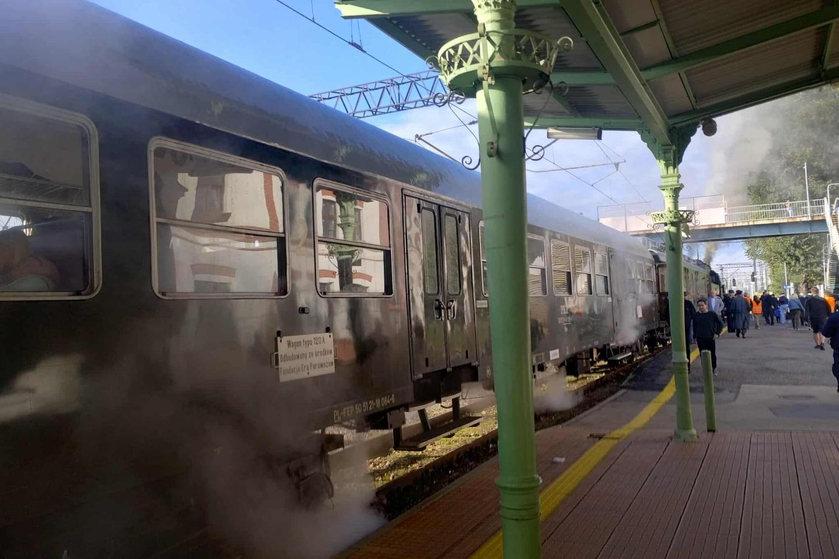 3271 odjazd! Retro pociąg odjechał do Doliny Popradu