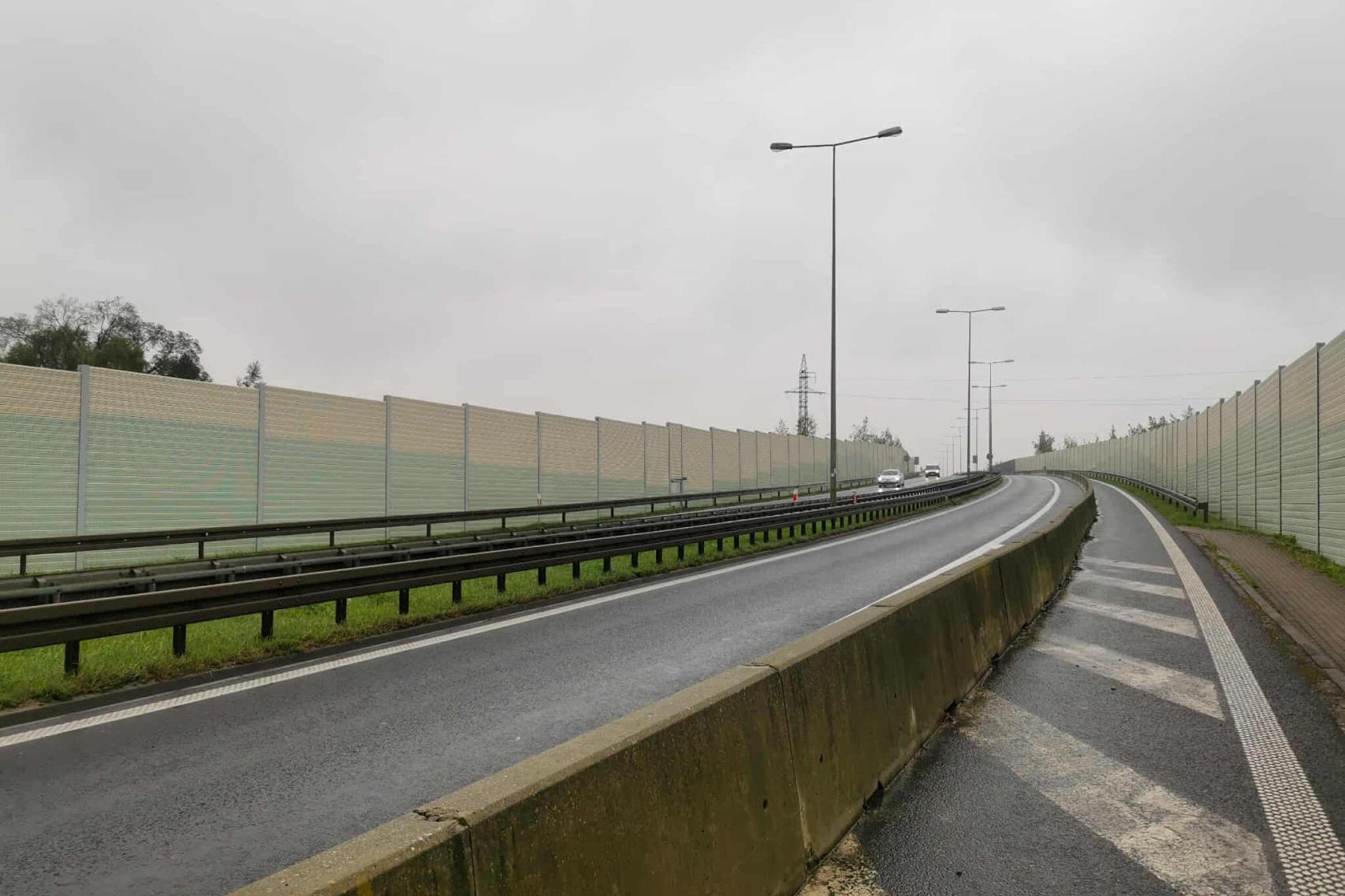 Tarnów planuje nową kładkę pieszo rowerową nad A4 w Krzyżu. (Nie)potrzebna?