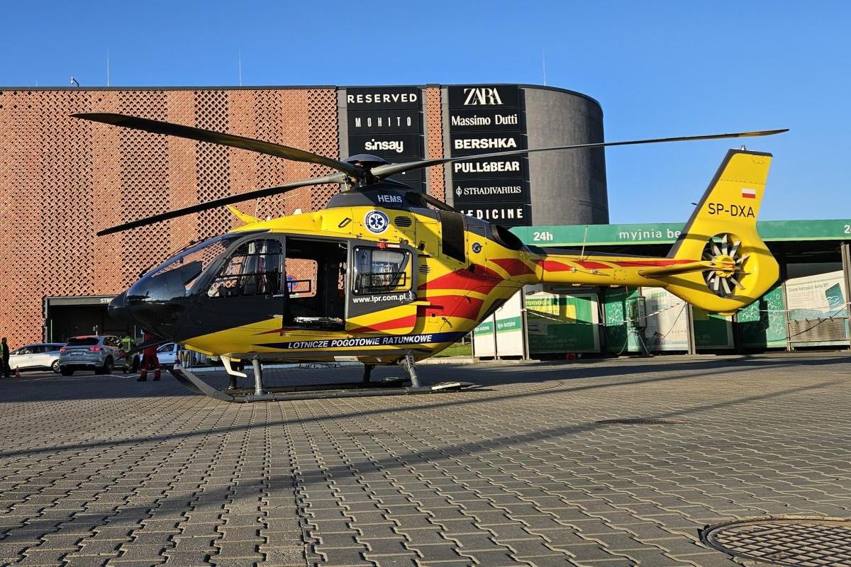 Wypadek motocyklisty w Krakowie. Lądował śmigłowiec LPR