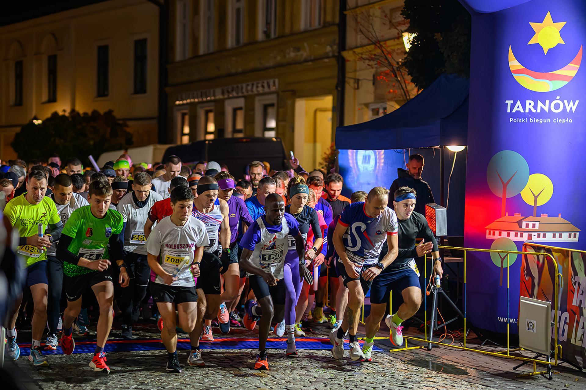 W Tarnowie impreza biegowa dla wymagających. Zakręty, schody, śliska nawierzchnia