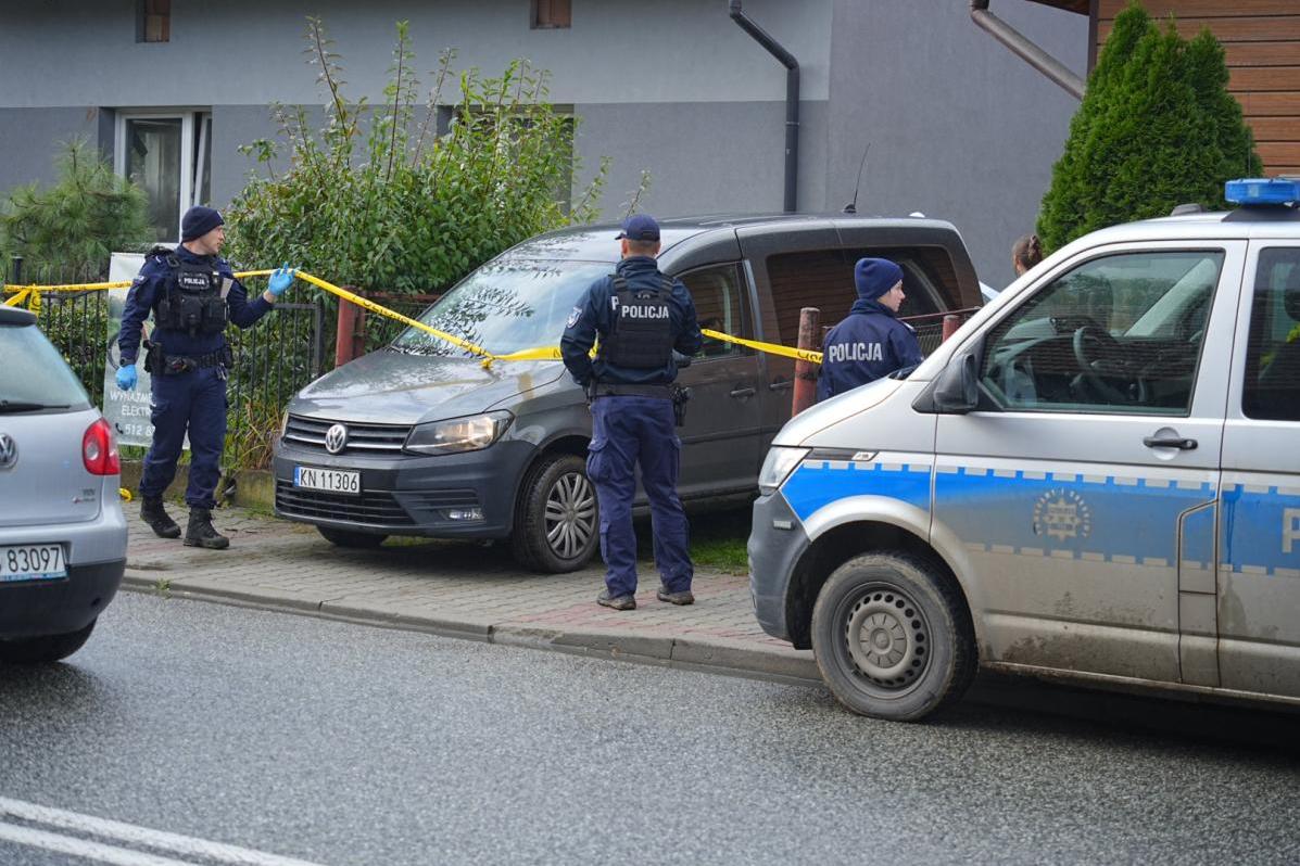 Tragedia w Barcicach Górnych. Zwłoki trzech osób w jednym domu