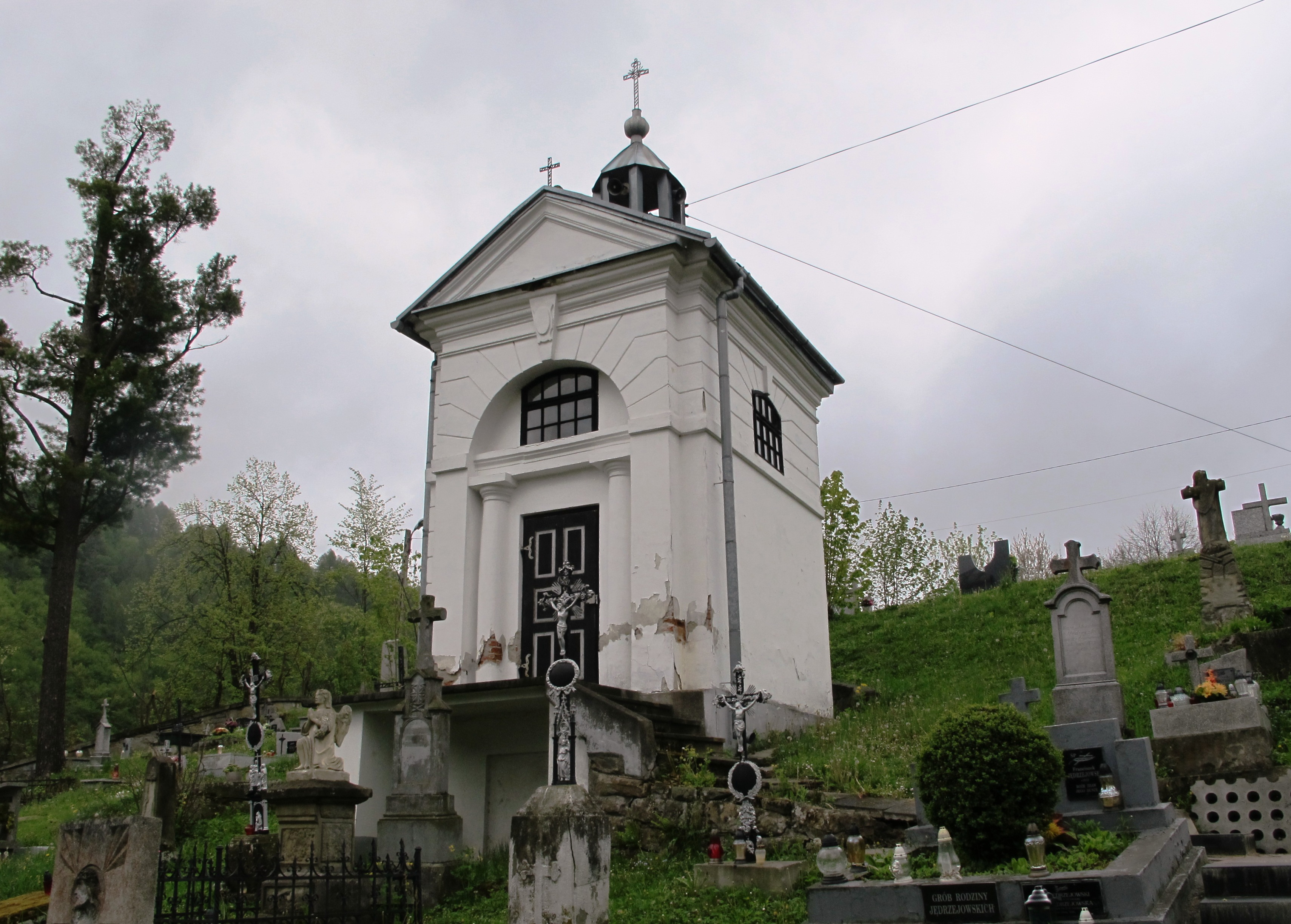 Kaplica Krynickich na muszyńskim cmentarzu (fot. Barbara Rucka)