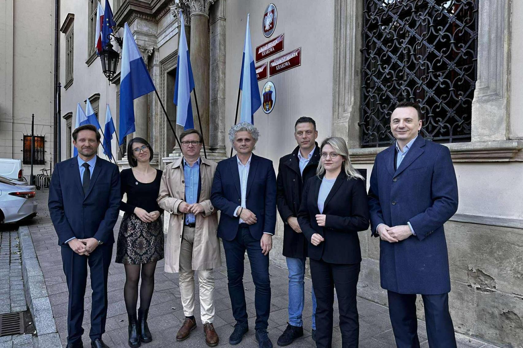 Ustawa metropolitalna pilnie potrzebna - apel radnych do premiera i krakowskich parlamentarzystów