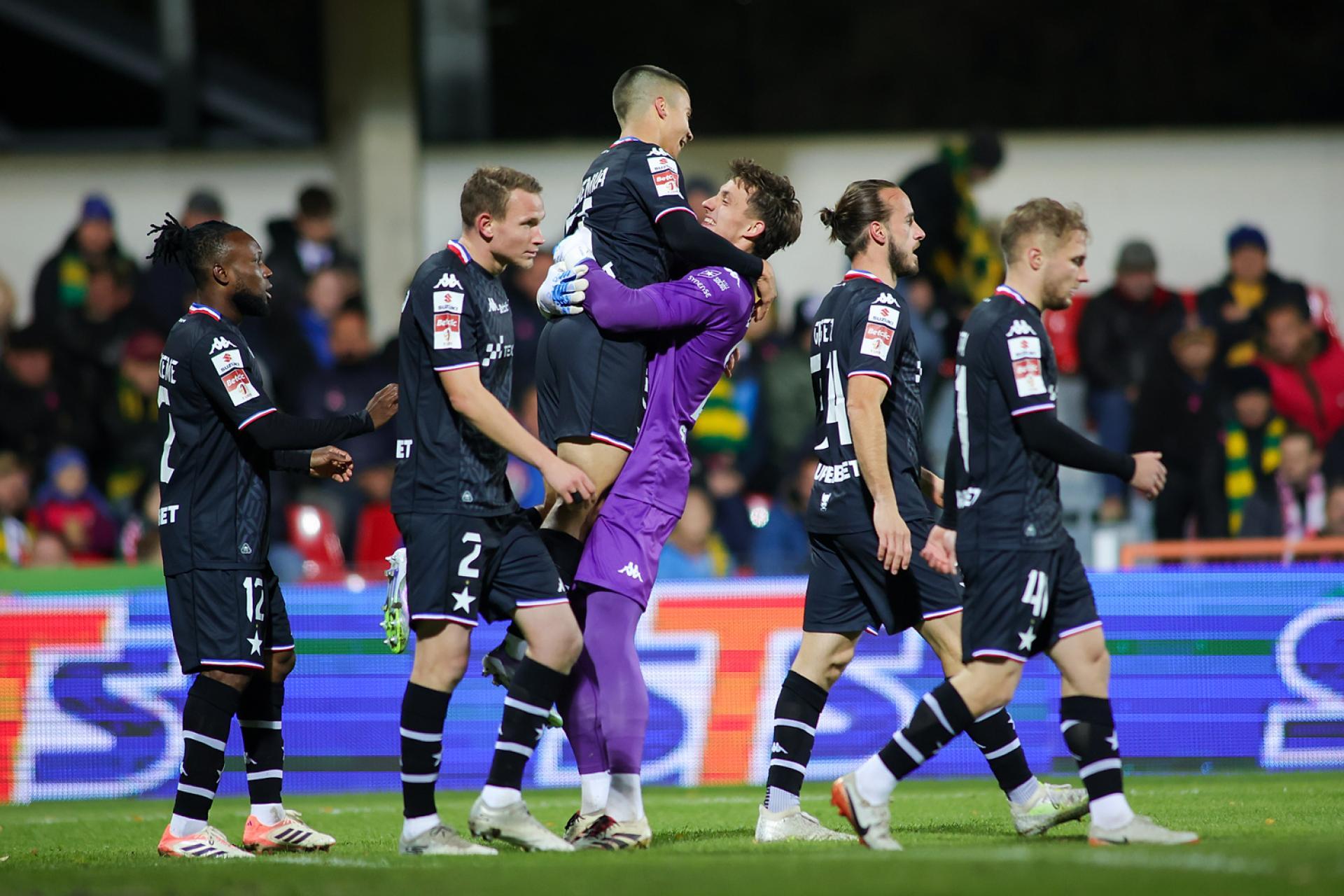 Narodziny i dzieje Wisły Kraków, czyli Historia Białej Gwiazdy
