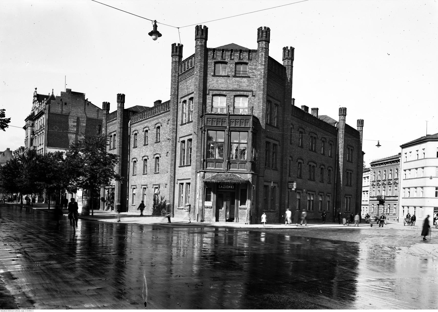 Miedziana wanna i tajemniczy strzał w Hotelu Krakowskim