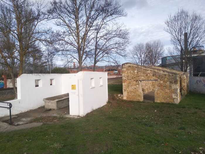 Miranda de Ebro, pozostałości łaźni i wartowni (fot. domena publiczna)