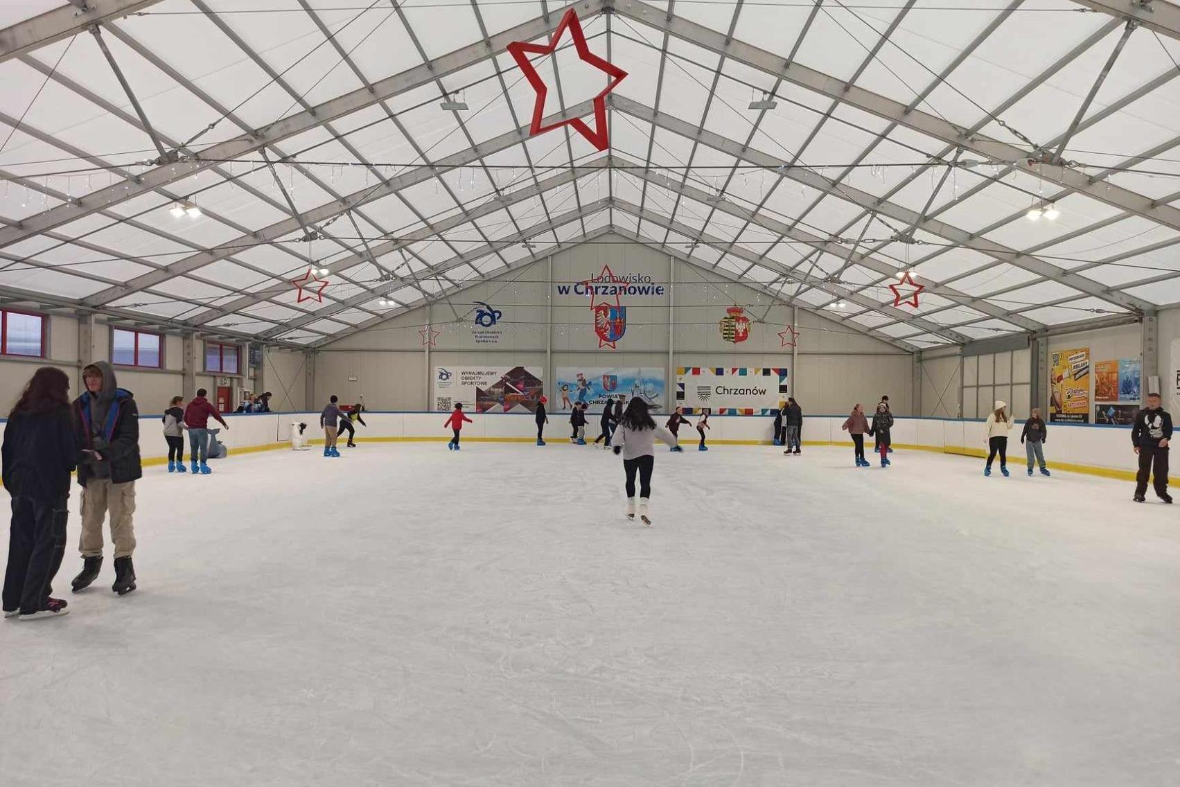 Lodowisko w Chrzanowie. Fot. N. Feluś