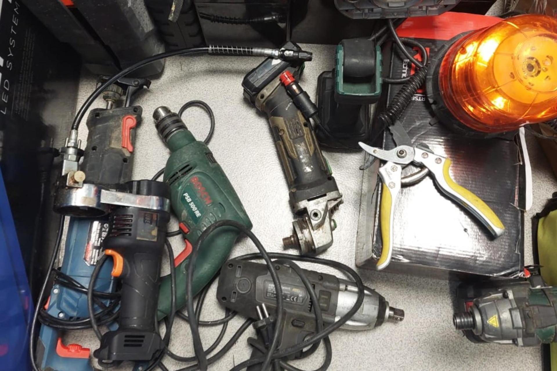 Kradł co popadnie. 34-latek zatrzymany za serię kradzieży i włamań na Sądecczyźnie