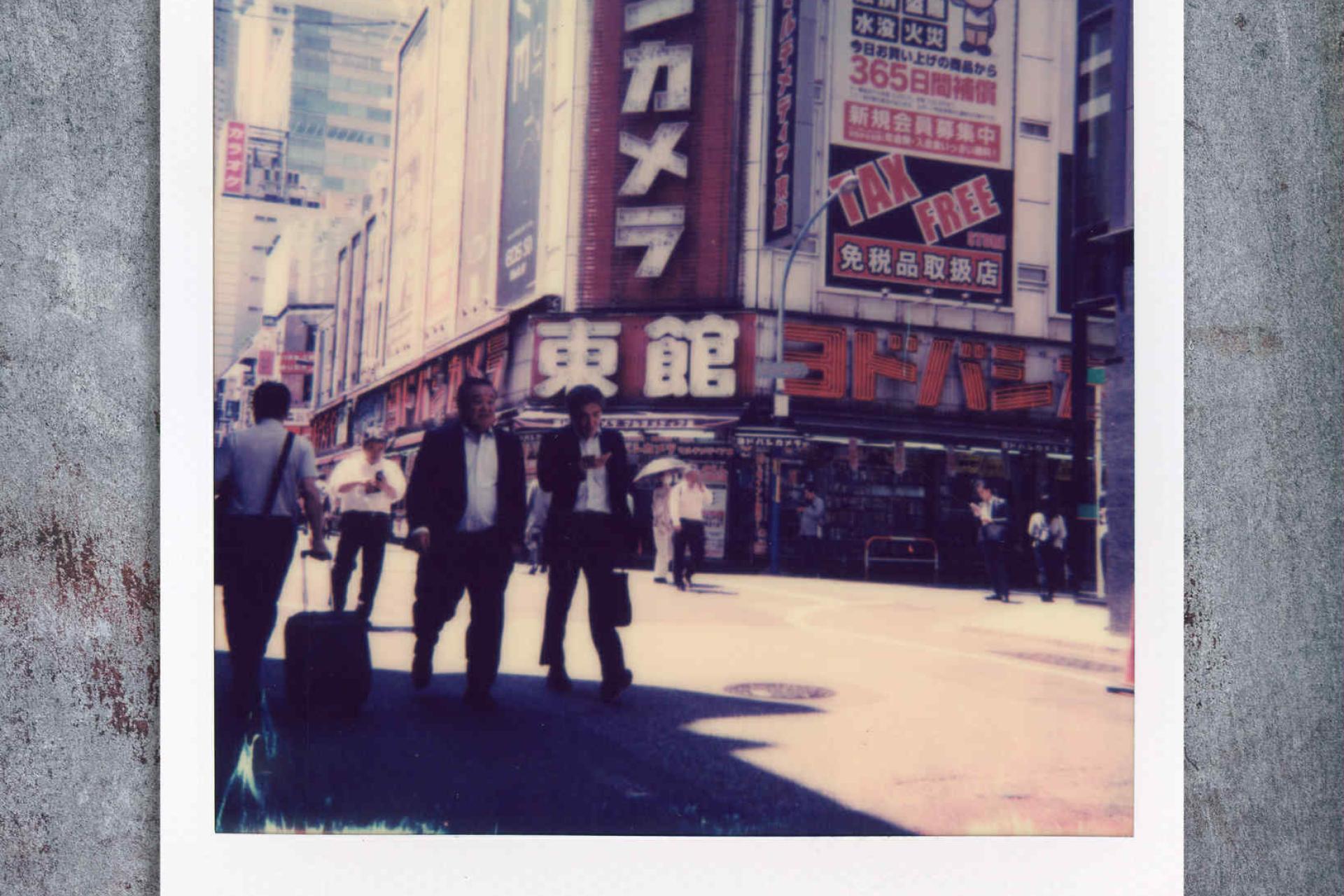 Oskar Skowronek - Cyfrowy nomada (z polaroidem) dookoła świata