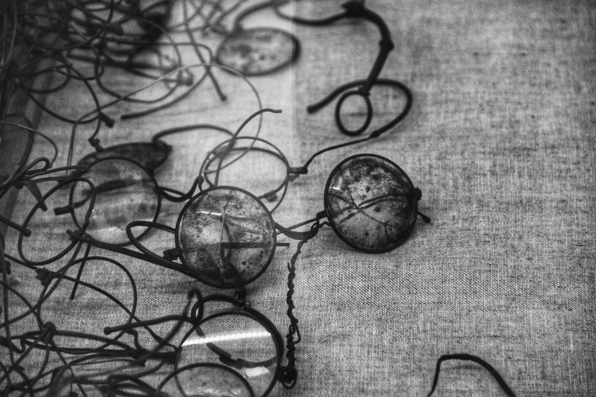 Lista z Auschwitz za 500 euro... Badacz Holokaustu: "To eksploatacja śmierci"