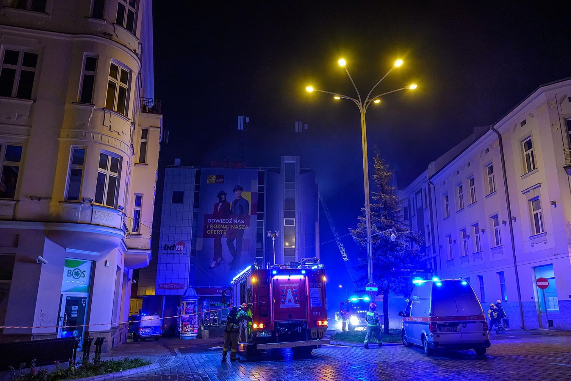 Tarnów: nocny pożar w Domu Handlowym Krakus