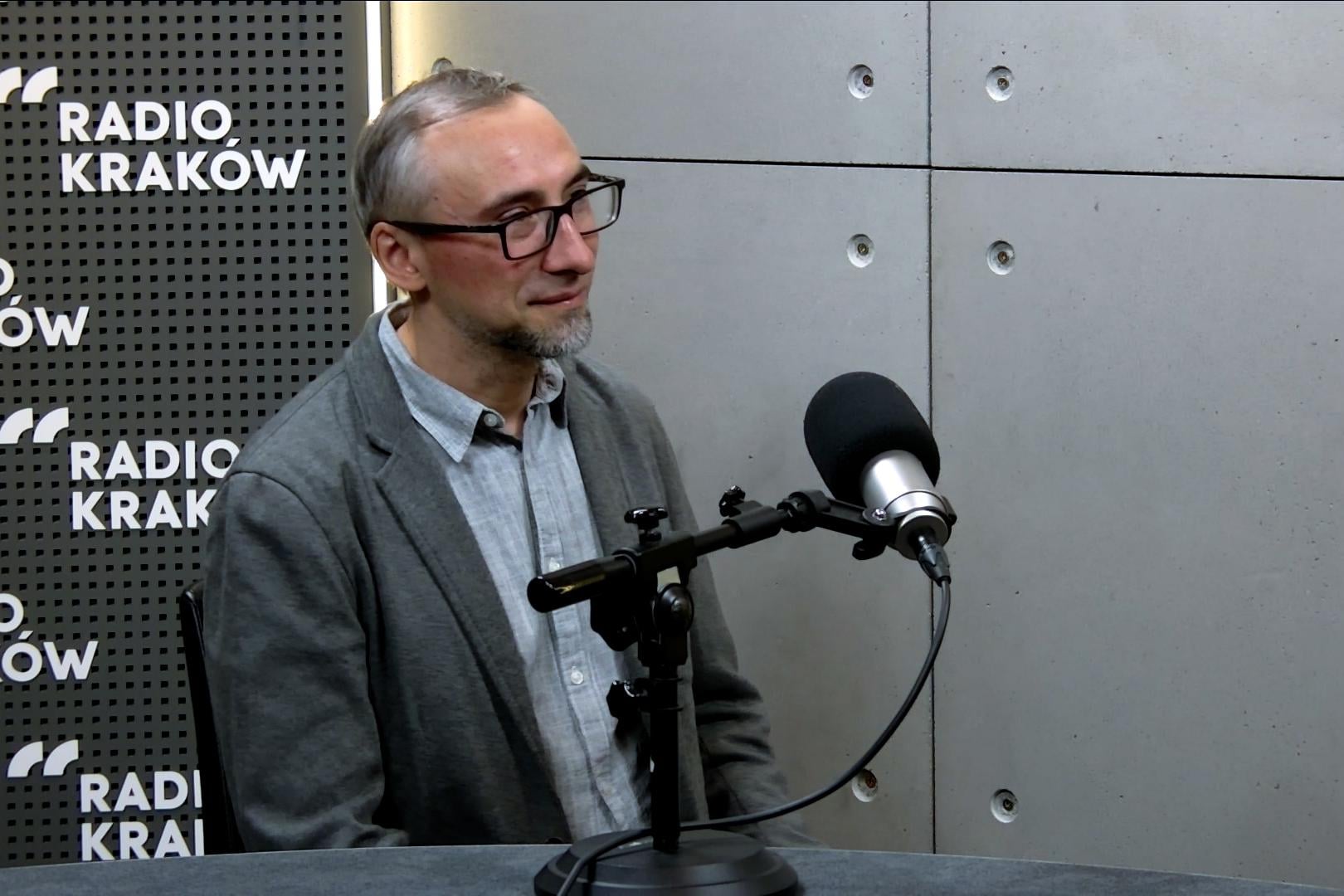 W studiu Radia Kraków filozof i romanista dr Tomasz Szymański, autor książki „W poszukiwaniu religii uniwersalnej”