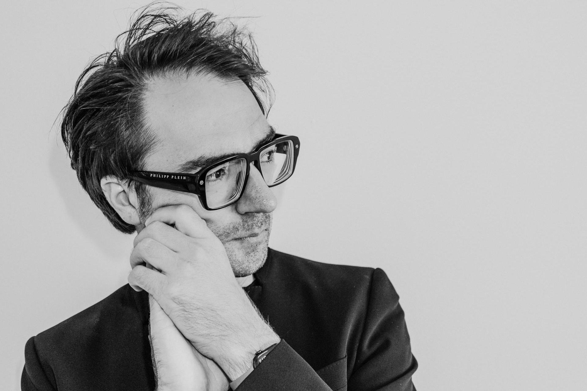 ANAKLASIS NA FALI 2.0. Aleksander Dębicz