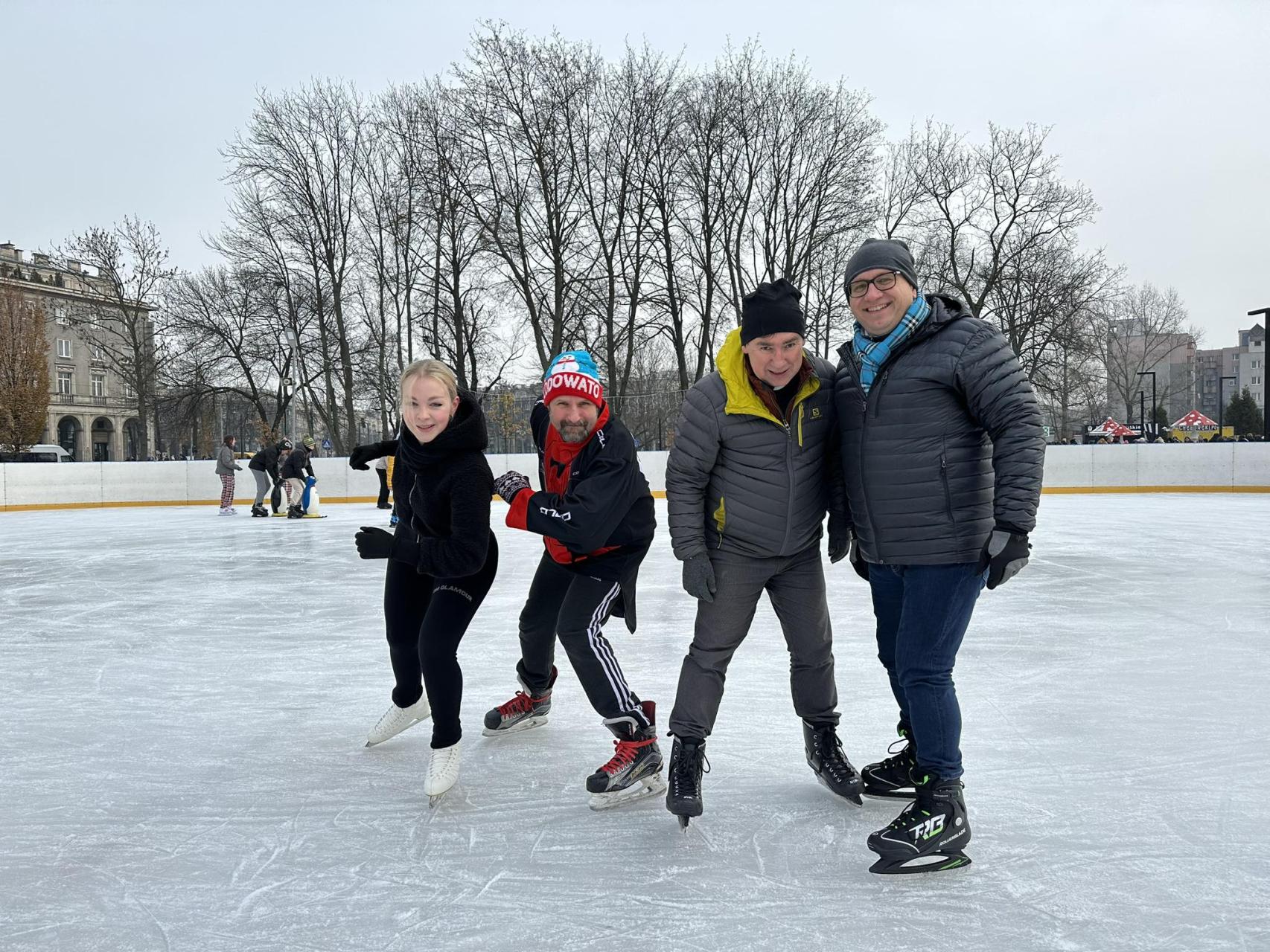 Czas naostrzyć łyżwy! Lodowisko przy NCK rusza już w poniedziałek