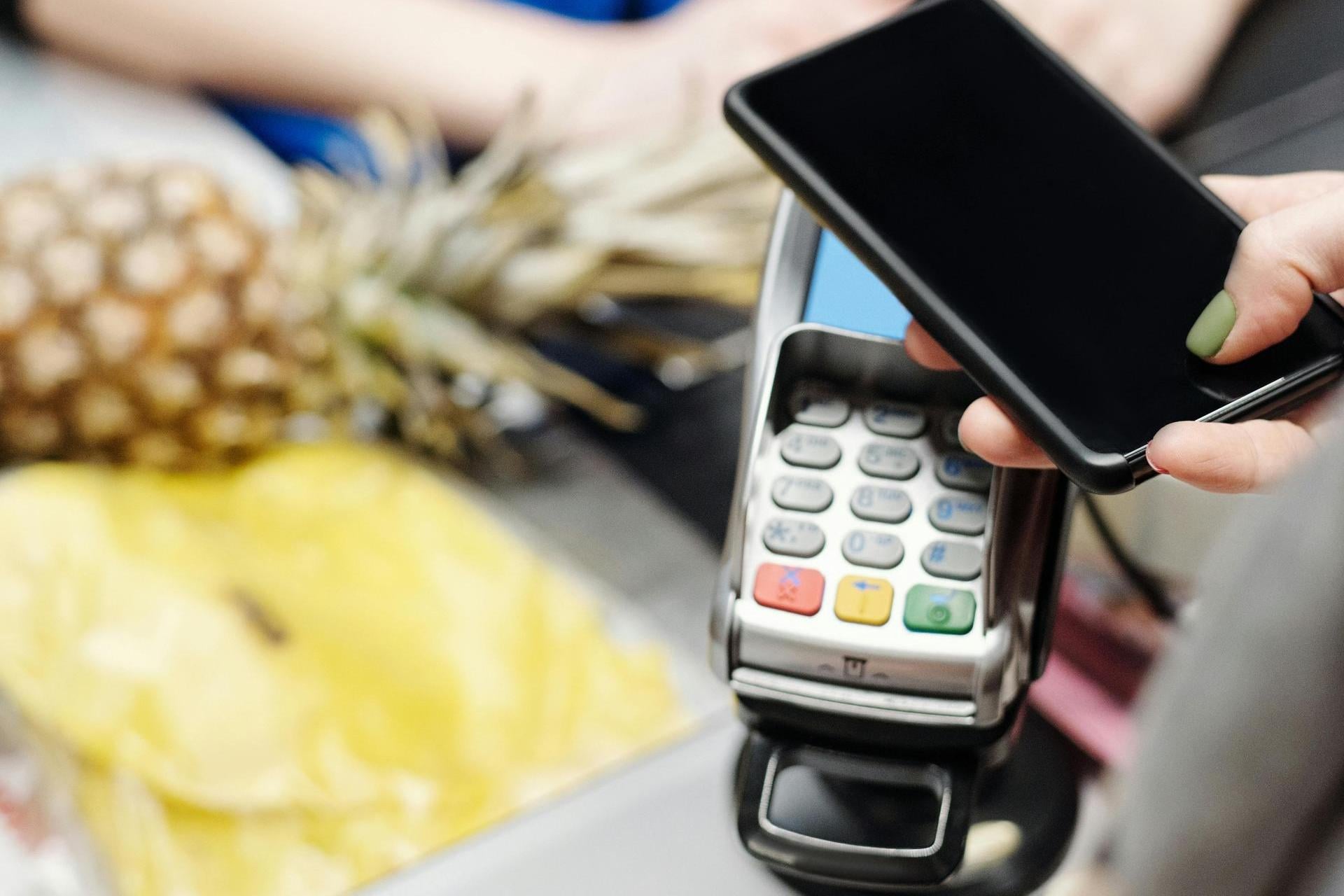 UOKiK: do zakupów np. w Black Friday warto podejść z planem i sprawdzać regulamin sklepu