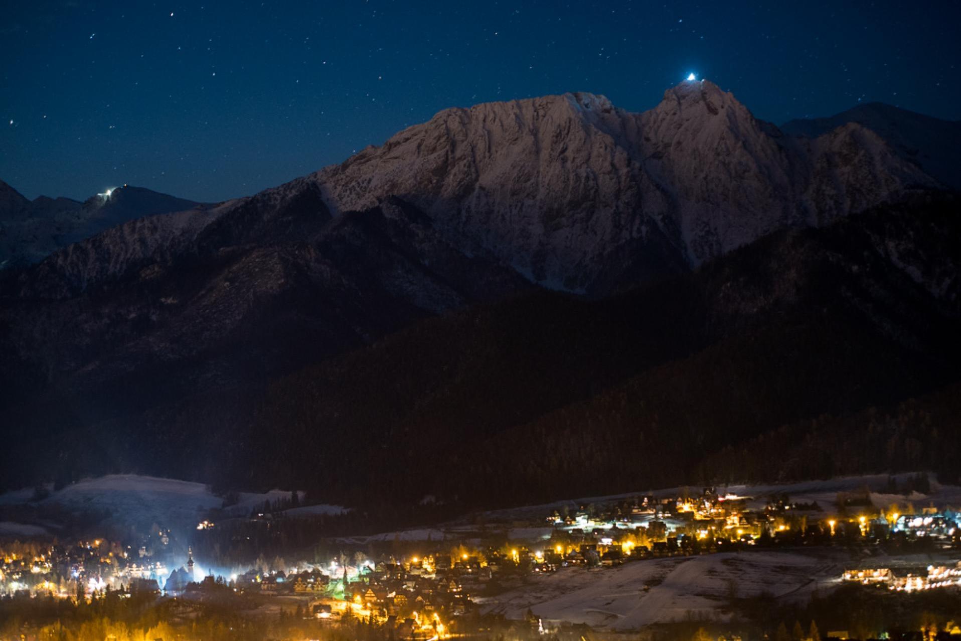 Czy krzyż na Giewoncie znów zabłyśnie 2 kwietnia?