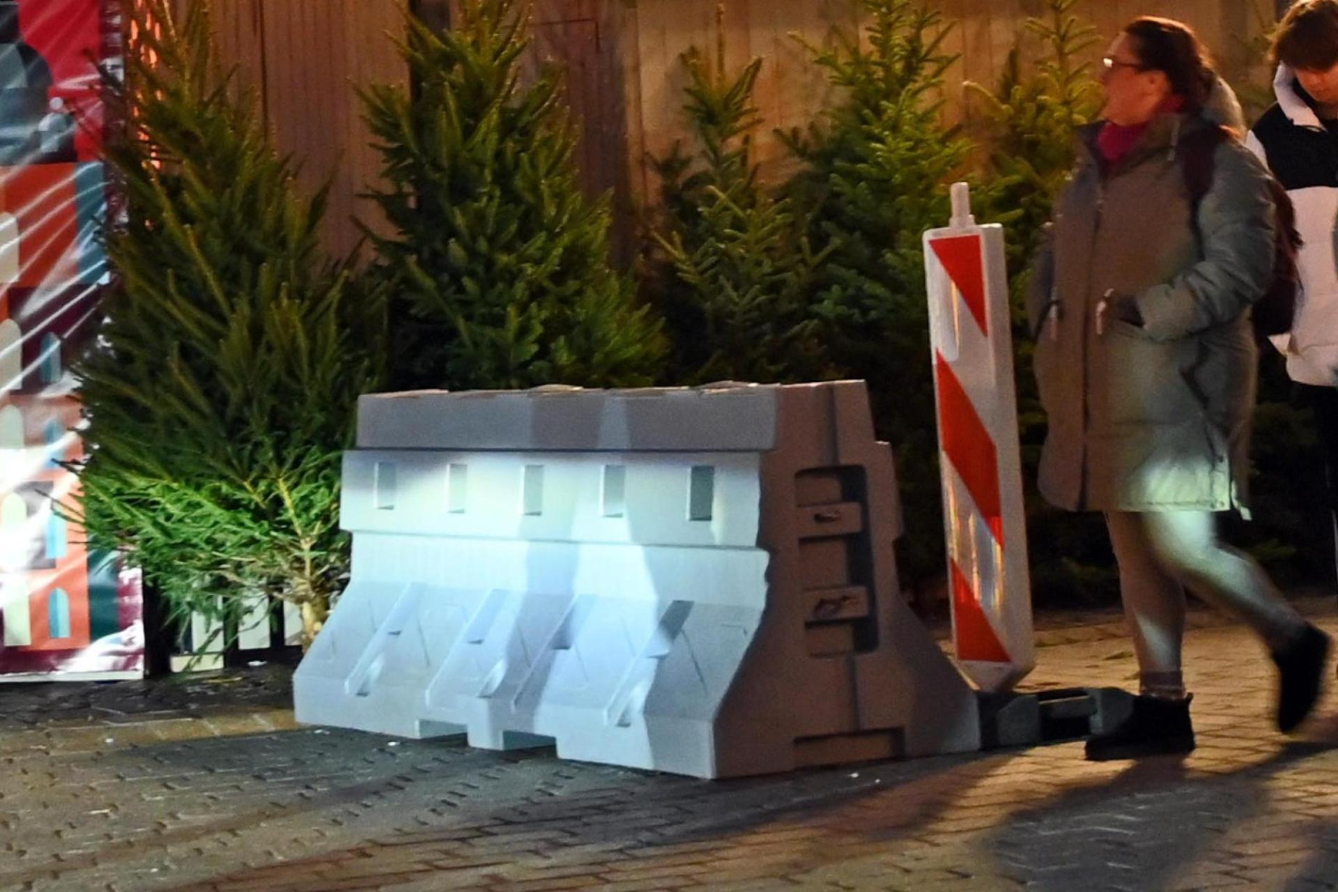 Niemcy rezygnują z jarmarków bożonarodzenowych z powodu muzułmanów? Jaka jest prawda?