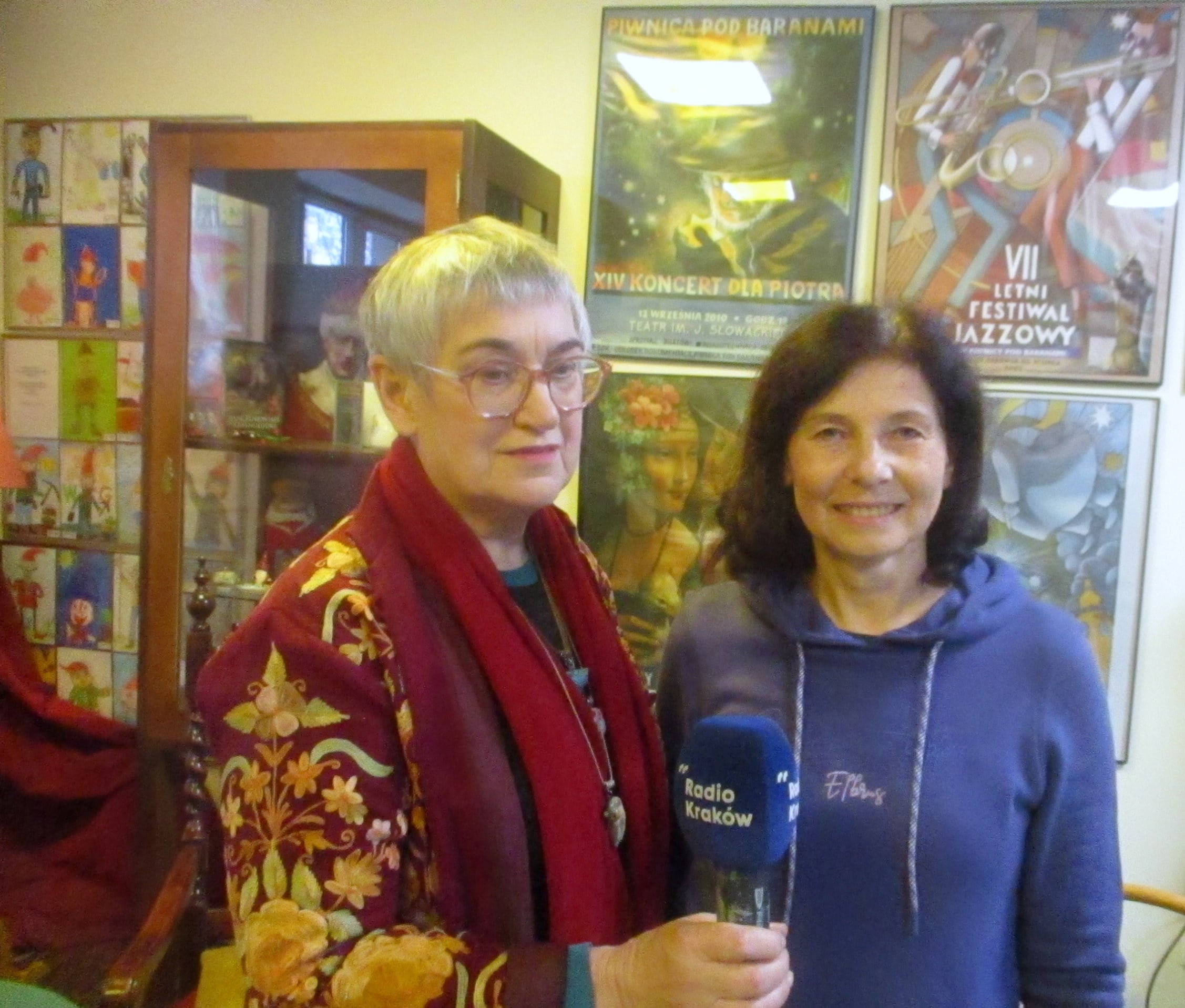 A.Ciecieręga (z mikrofonem) i M.Chyczyńska -fot. Anna Witalis -Zdrzenicka