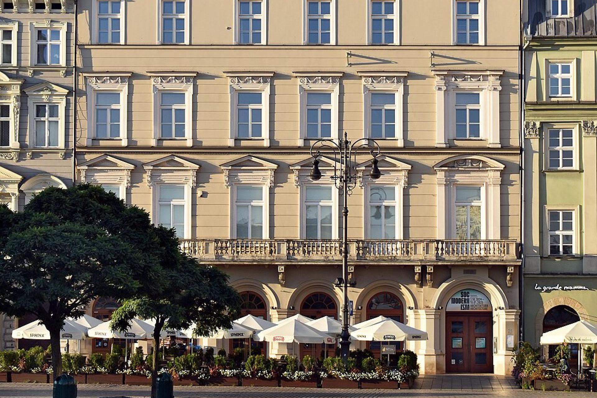 Znana kamienica na Rynku Głównym do remontu. Zamiast restauracji będą księgarnia i kawiarnia