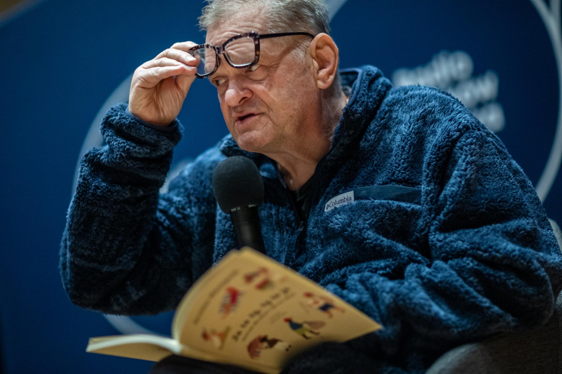 "Jestem w stanie wiersza". Rozmowa z Jarosławem Mikołajewskim