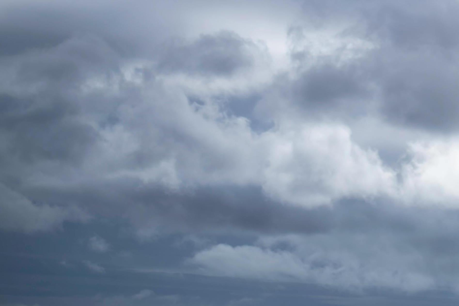 Niedziela w Małopolsce z przejaśnieniami, ale pokropi deszcz