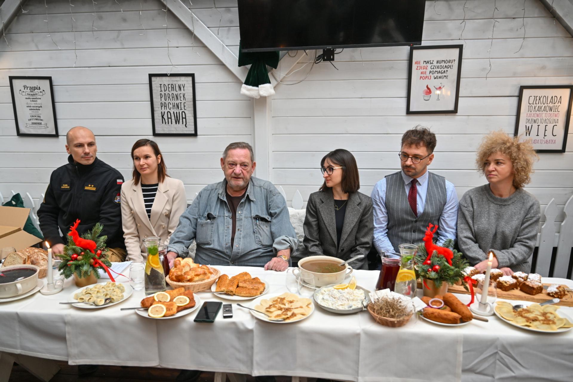 W niedzielę na Rynku Głównym odbędzie się 29. wigilia dla osób bezdomnych i potrzebujących