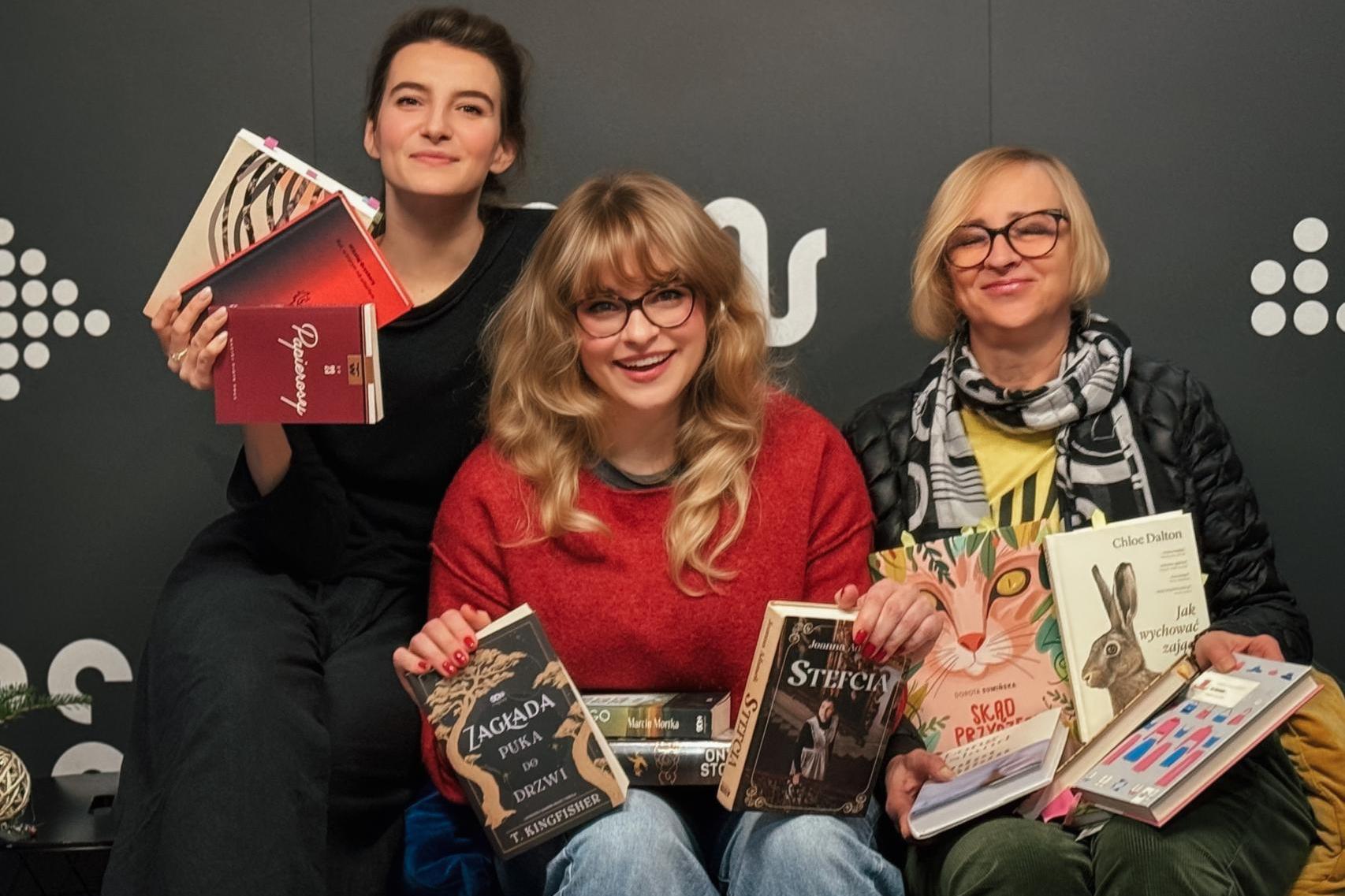 Nie wiesz, którą książkę czytać w przerwie świątecznej? Podpowiadamy