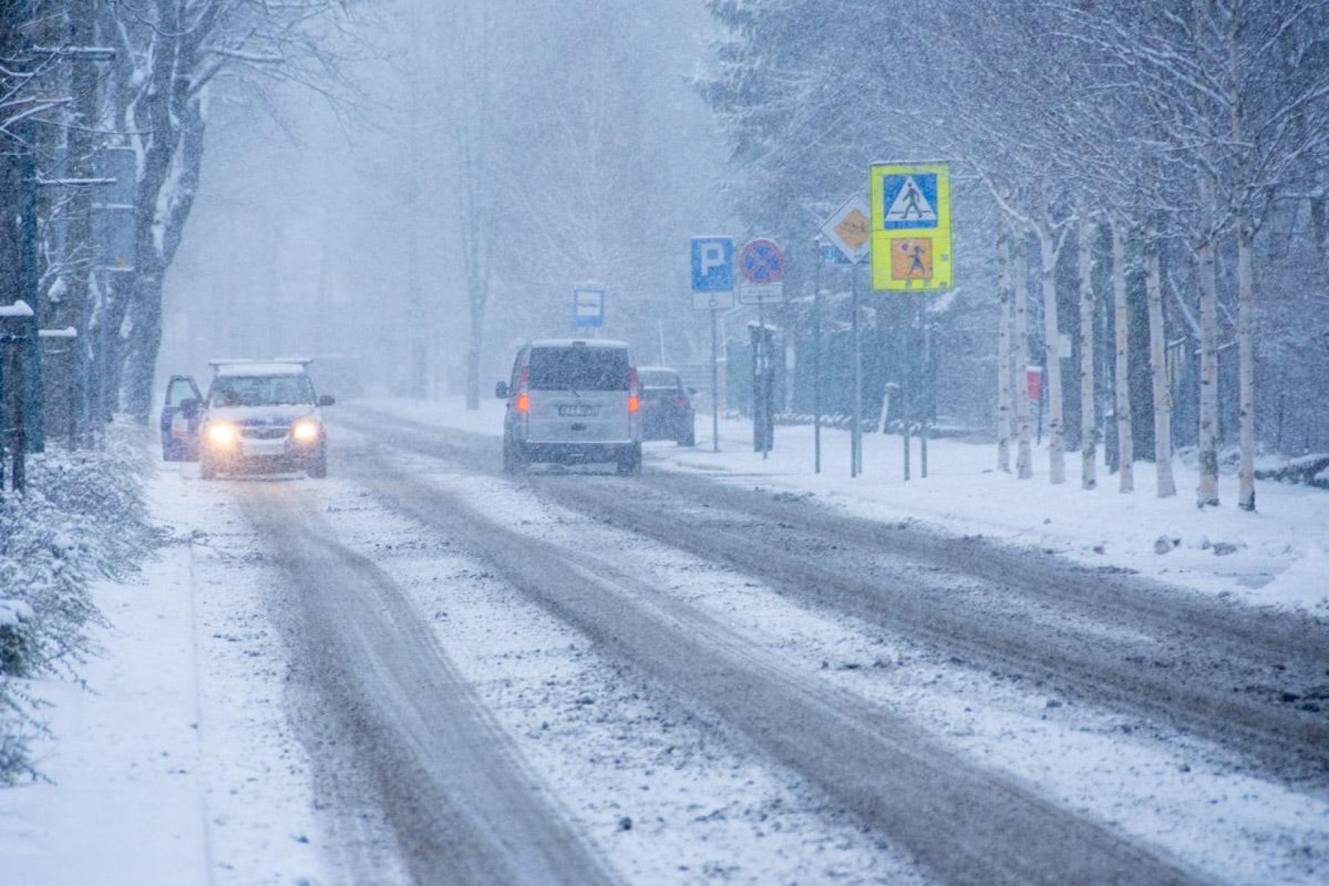 Ślisko na drogach w zachodniej Małopolsce i na Podhalu