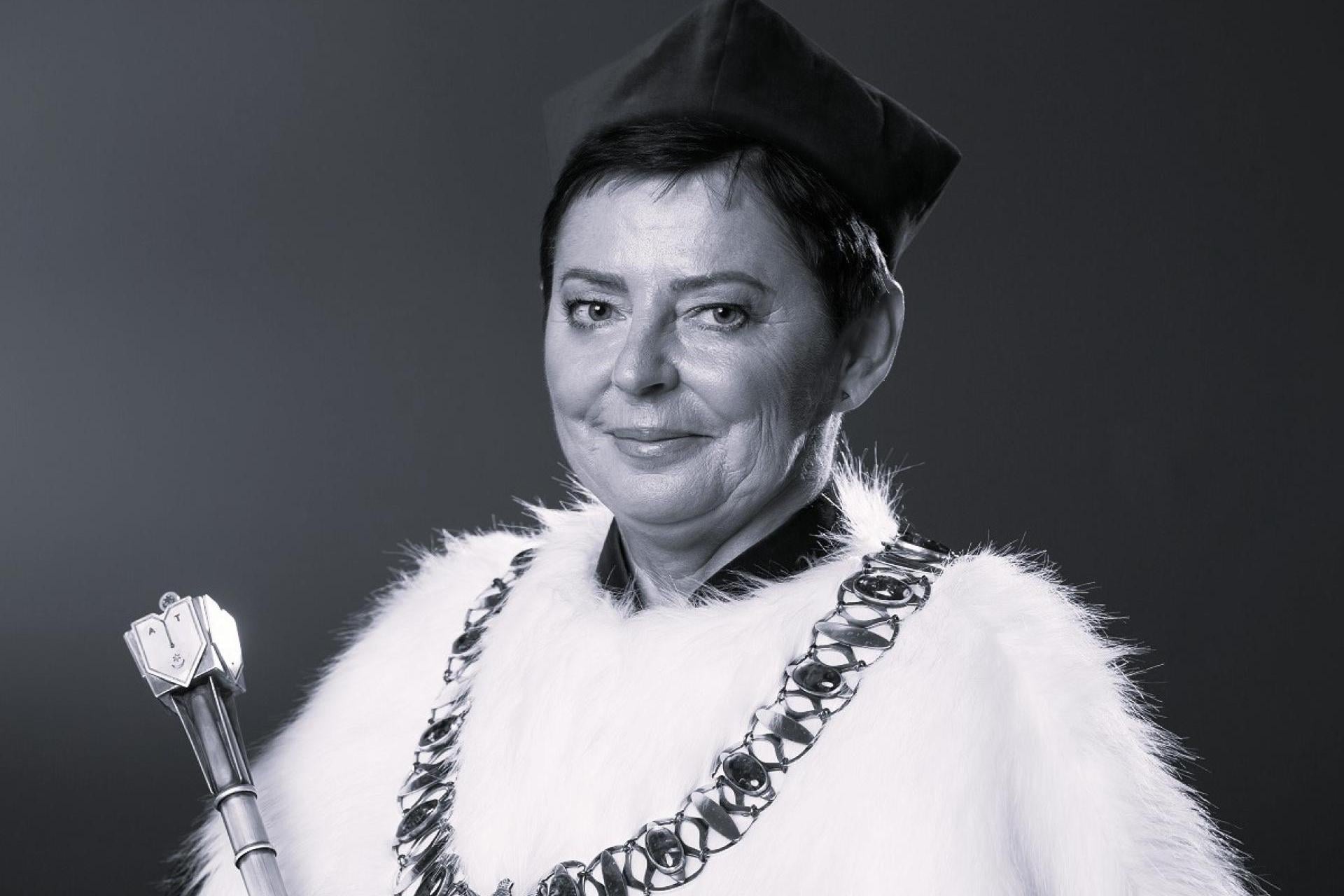 Ostatnie pożegnanie rektor Akademii Tarnowskiej dr hab. Małgorzaty Kołpy