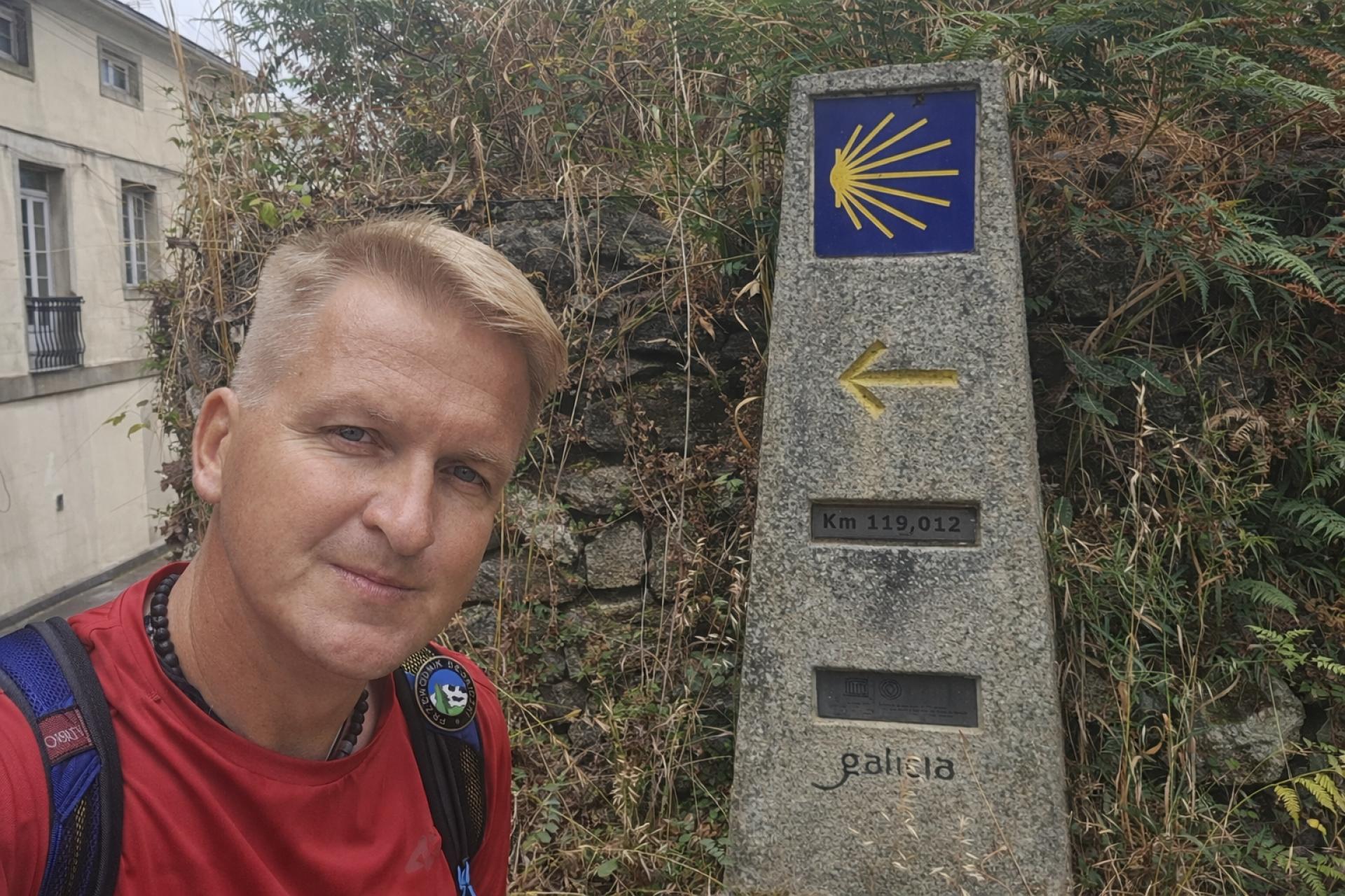 Droga, która prowadzi dalej niż cel. O Camino w święto wędrowców