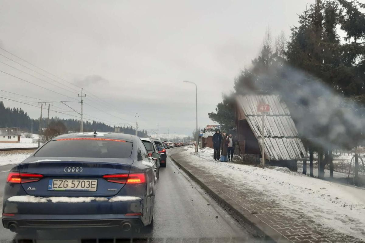 Powroty z długiego weekendu. Na drogach jest bardzo tłoczno