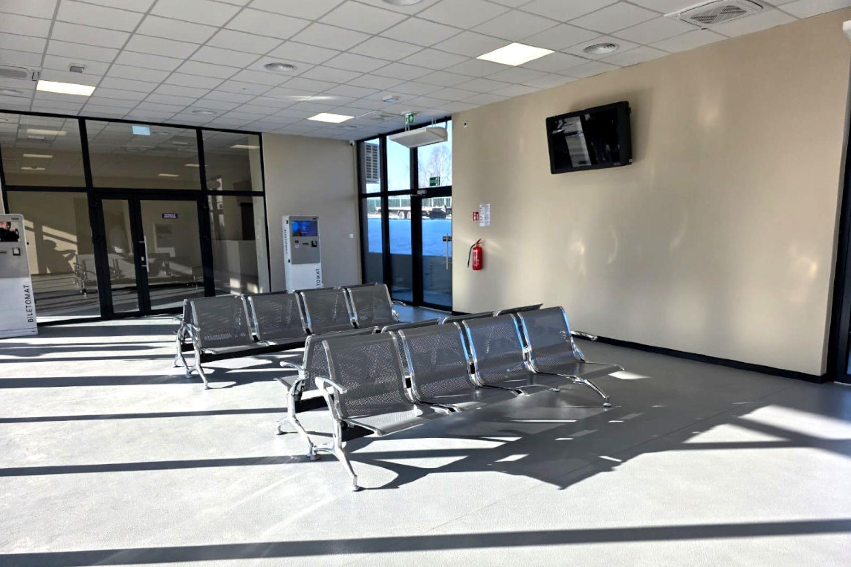 Po tygodniu od otwarcia powiatowego centrum przesiadkowego w Trzebini, będzie czynna także poczekalnia