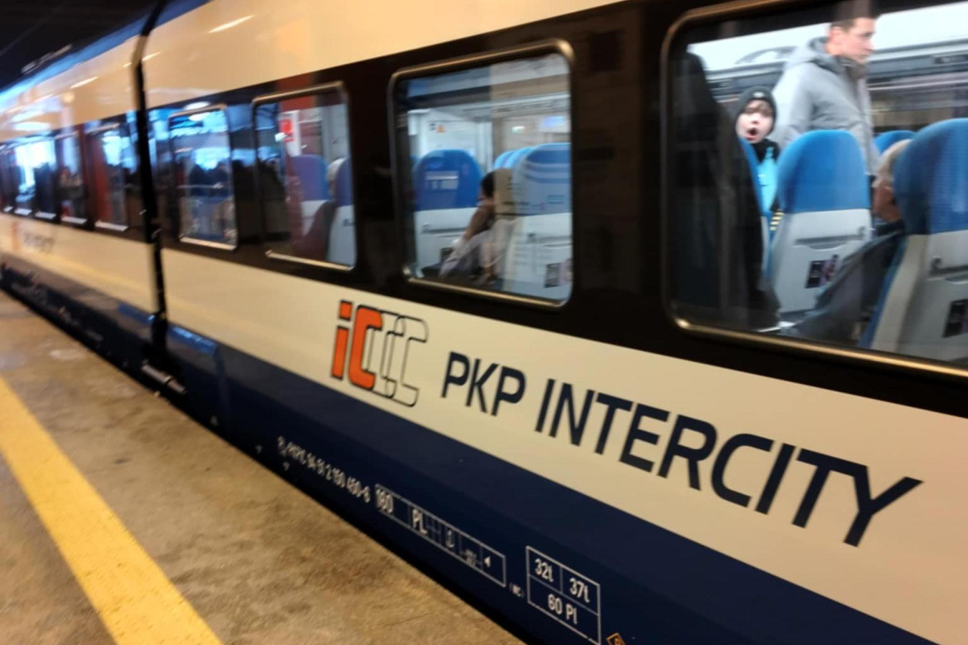 Problemy na kolei. Pogoda znów opóźnia pociągi