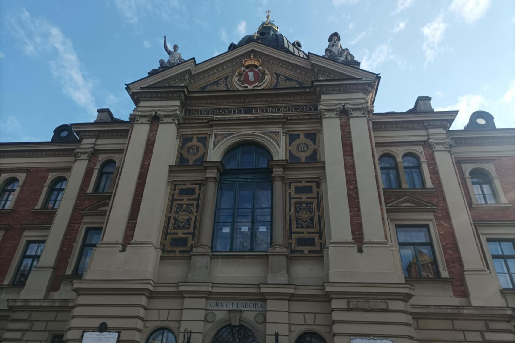 Konsolidacja uczelni. Rektor UEK mówi wprost o zagrożeniach