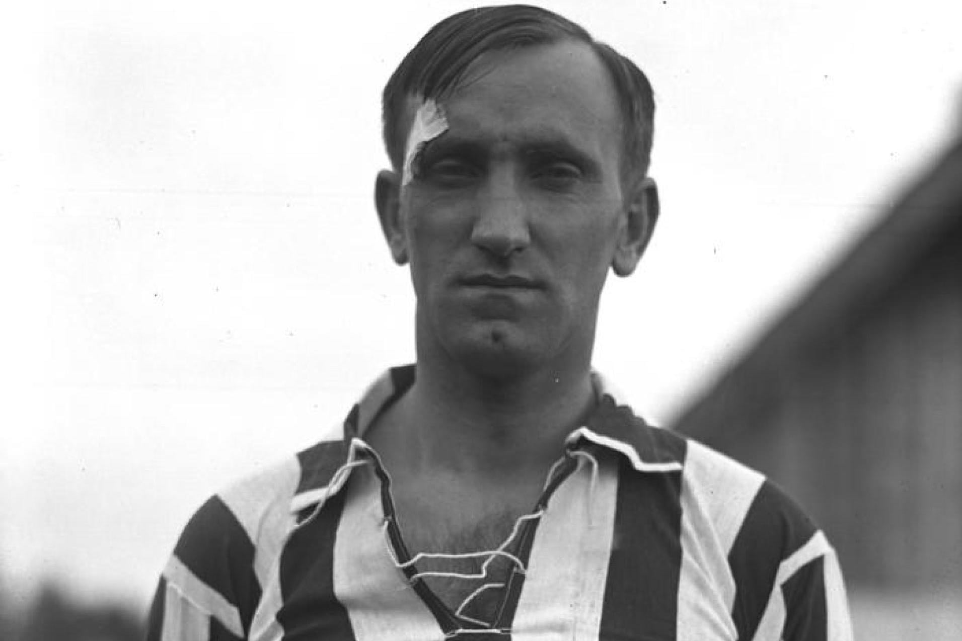 Mija 130 lat od urodzin Józefa Kałuży - piłkarza, który znał na pamięć ?Pana Tadeusza?