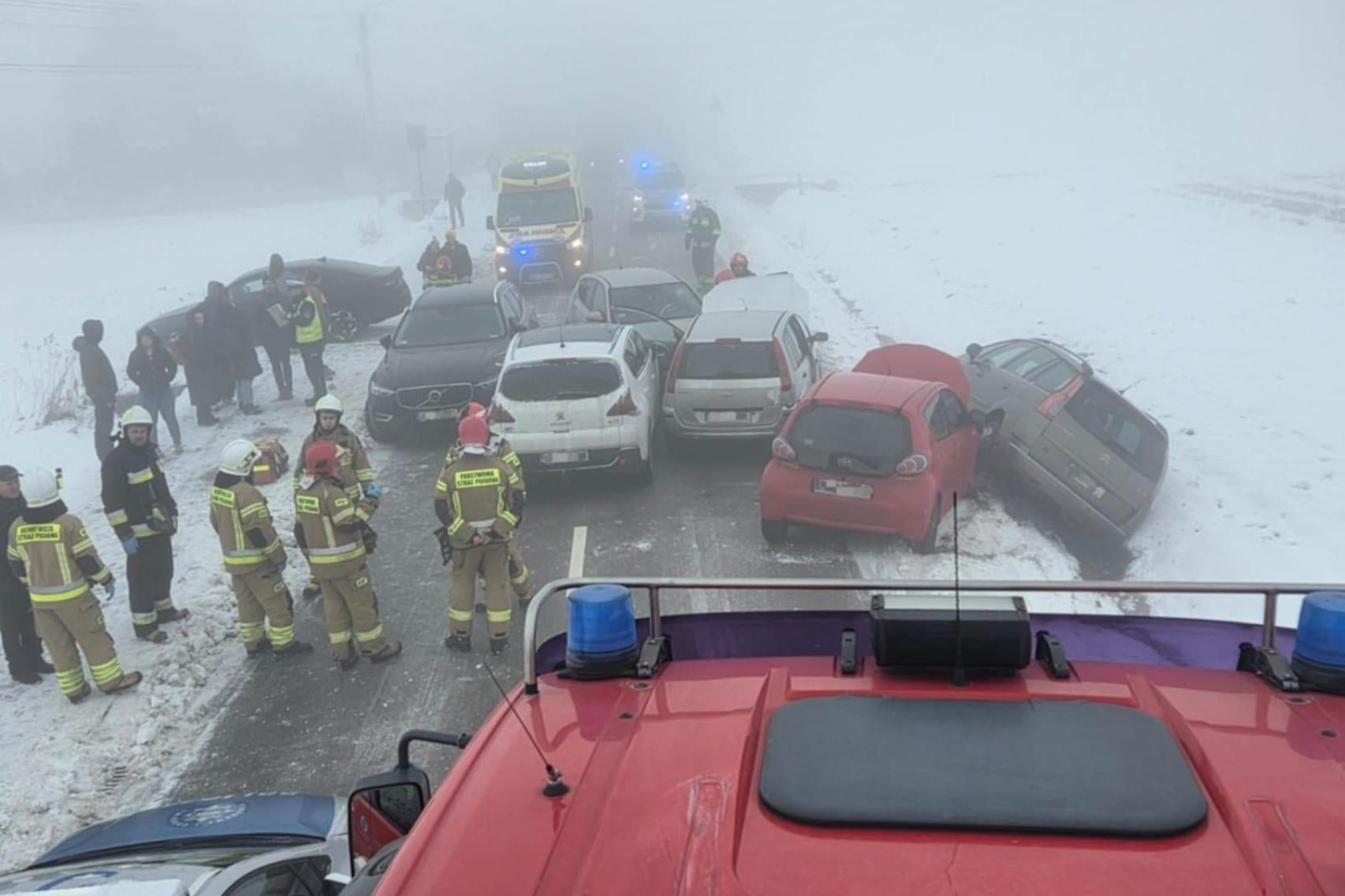 Karambol na trasie między Dąbrową Tarnowską a Radgoszczą