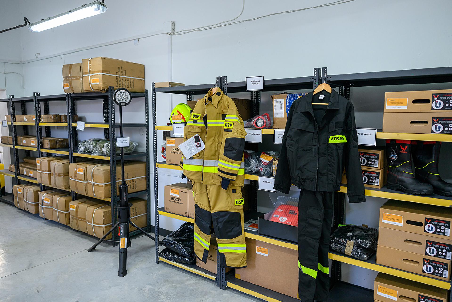 Tarnów wzmacnia bezpieczeństwo. Nowy magazyn sprzętu kryzysowego już działa