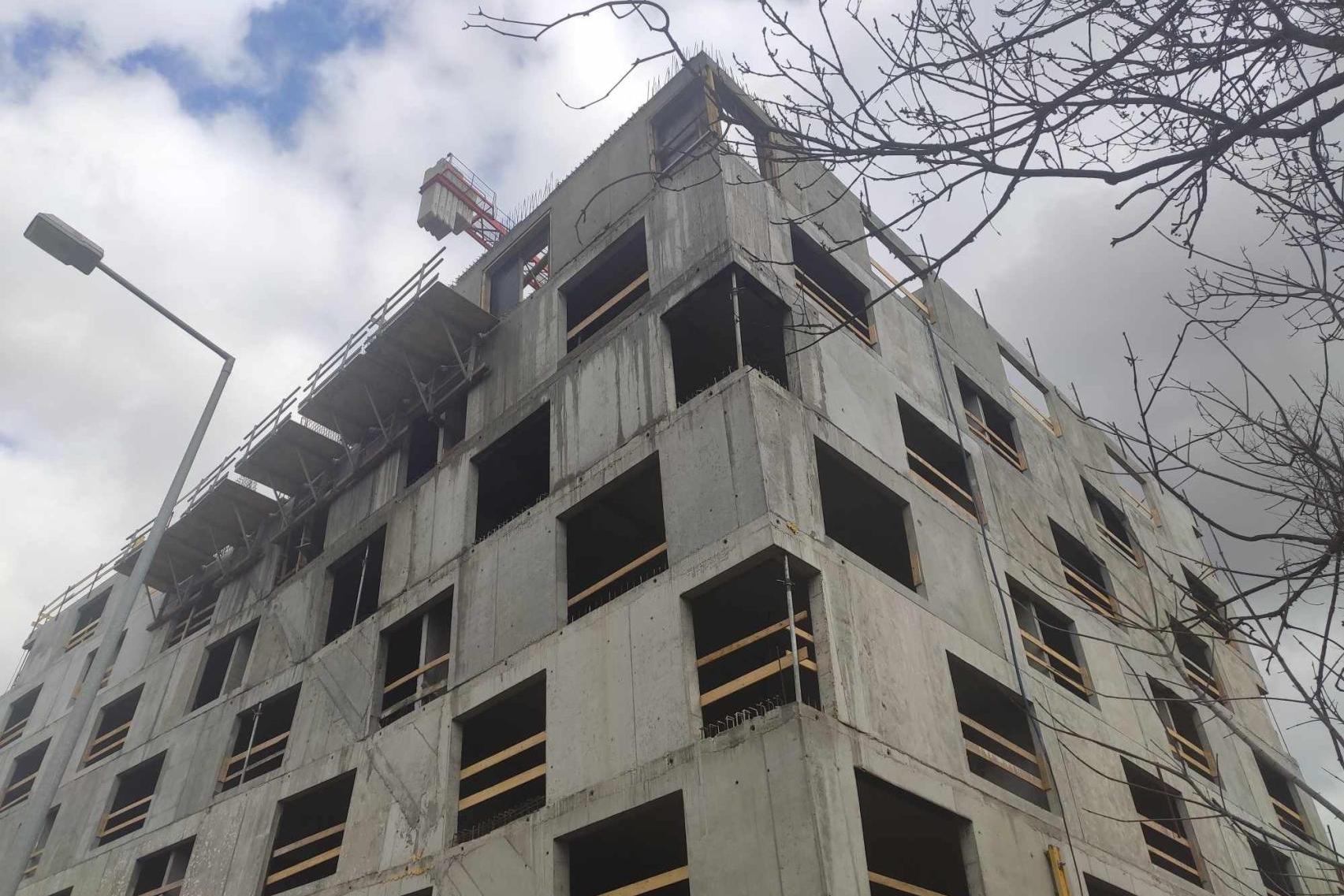 Włosi mają krzywą wieżę, my... krzywy biurowiec