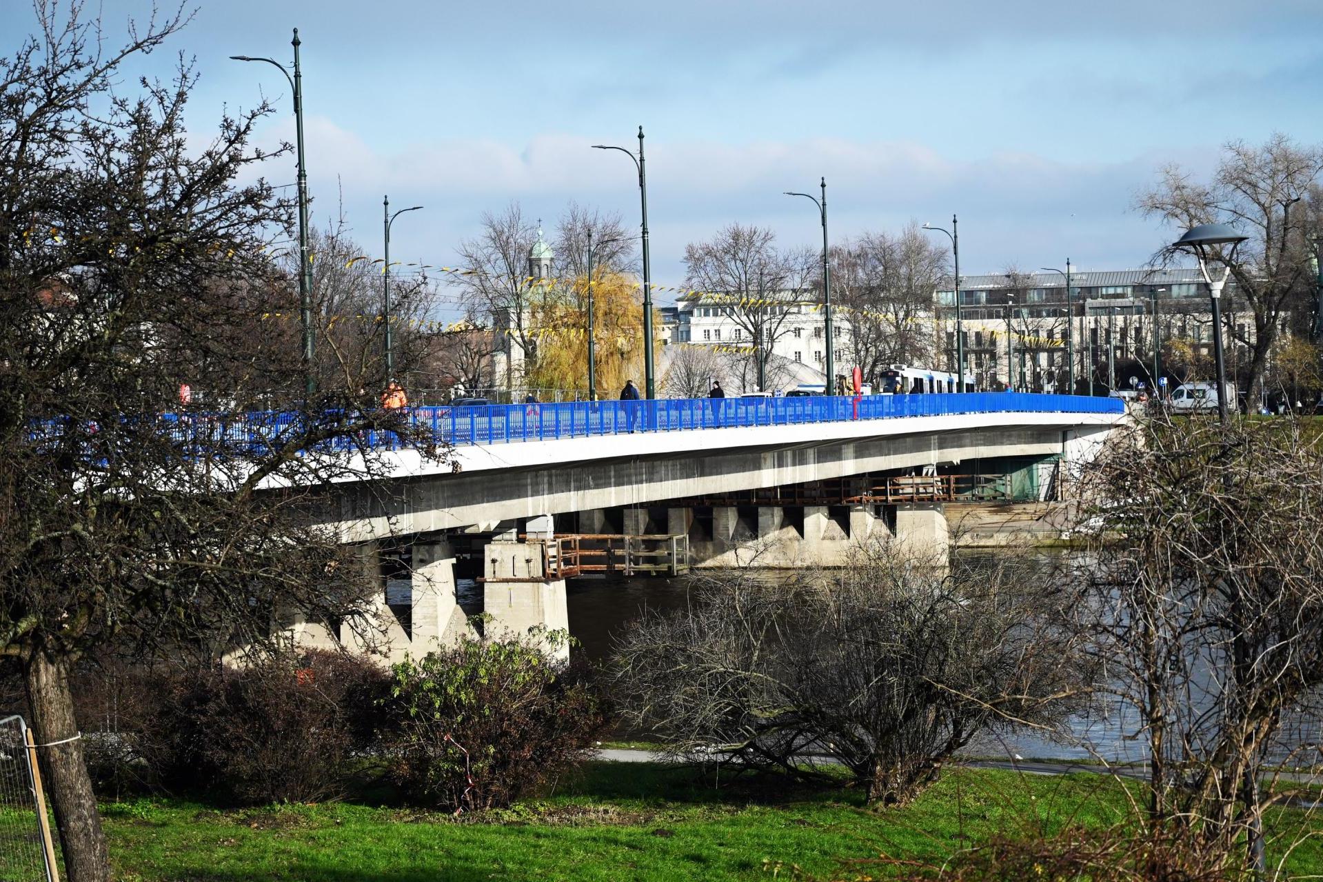 Remont mostu Grunwaldzkiego opóźniony. Drogowcy tłumaczą się zimą