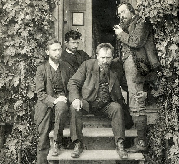Rok 1911, u Kasprowiczów w Poroninie, od lewej Leopold Staff, Władysław Orkan, Jan Kasprowicz, Jerzy Żuławski (fot. z archiwum rodzonnego Kasprowiczów)
