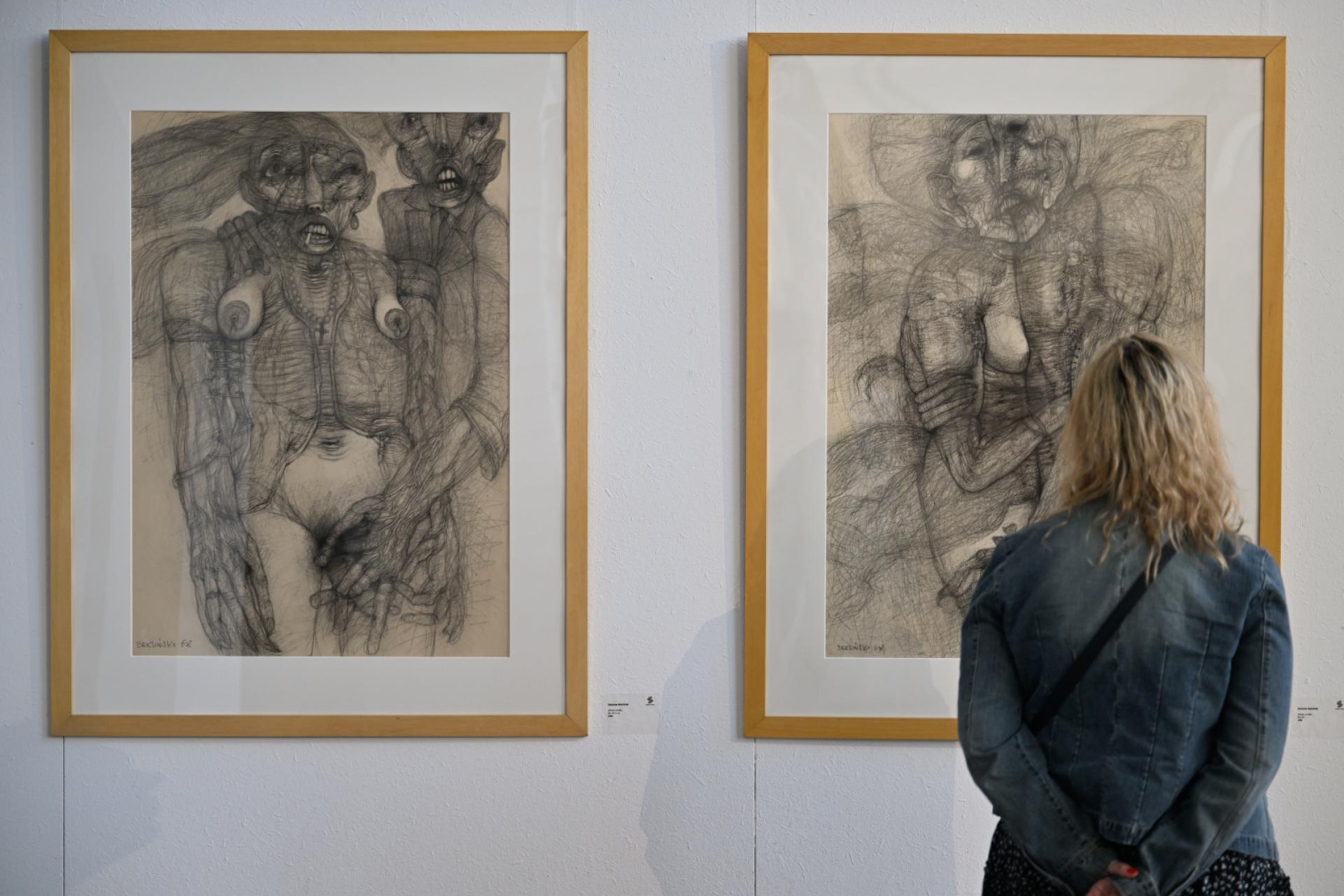 Wystawa rysunków Zdzisława Beksińskiego w Nowohuckim Centrum Kultury