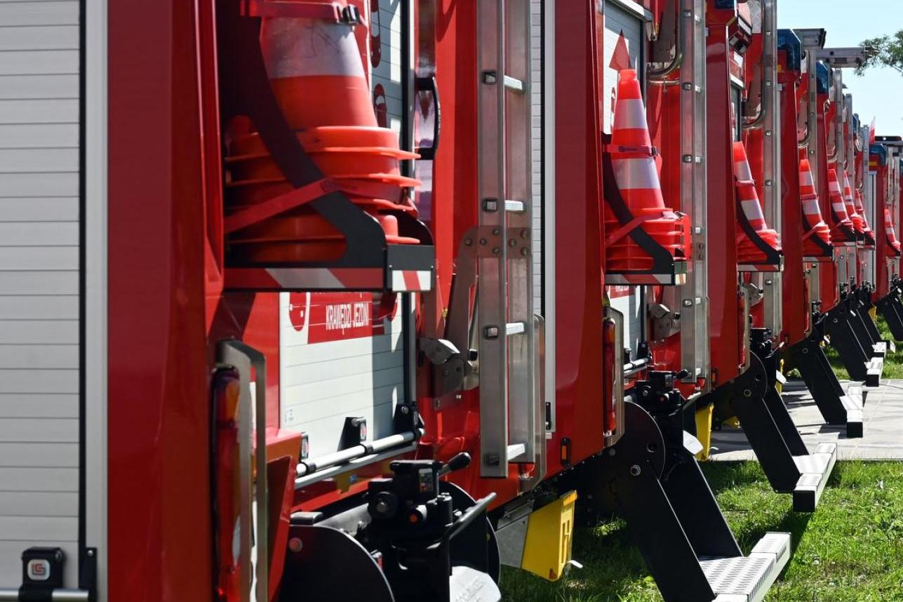 Pracowita niedziela tarnowskich strażaków: od wycieku paliwa po ratowanie dzikiej przyrody