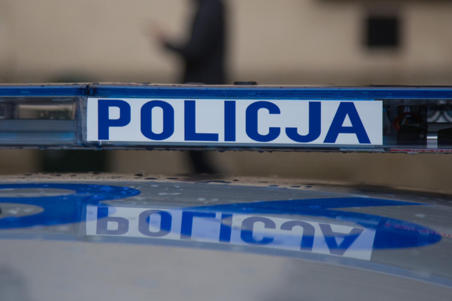 Kraków: narkotyki, karabin maszynowy i pistolet u zatrzymanego mężczyzny