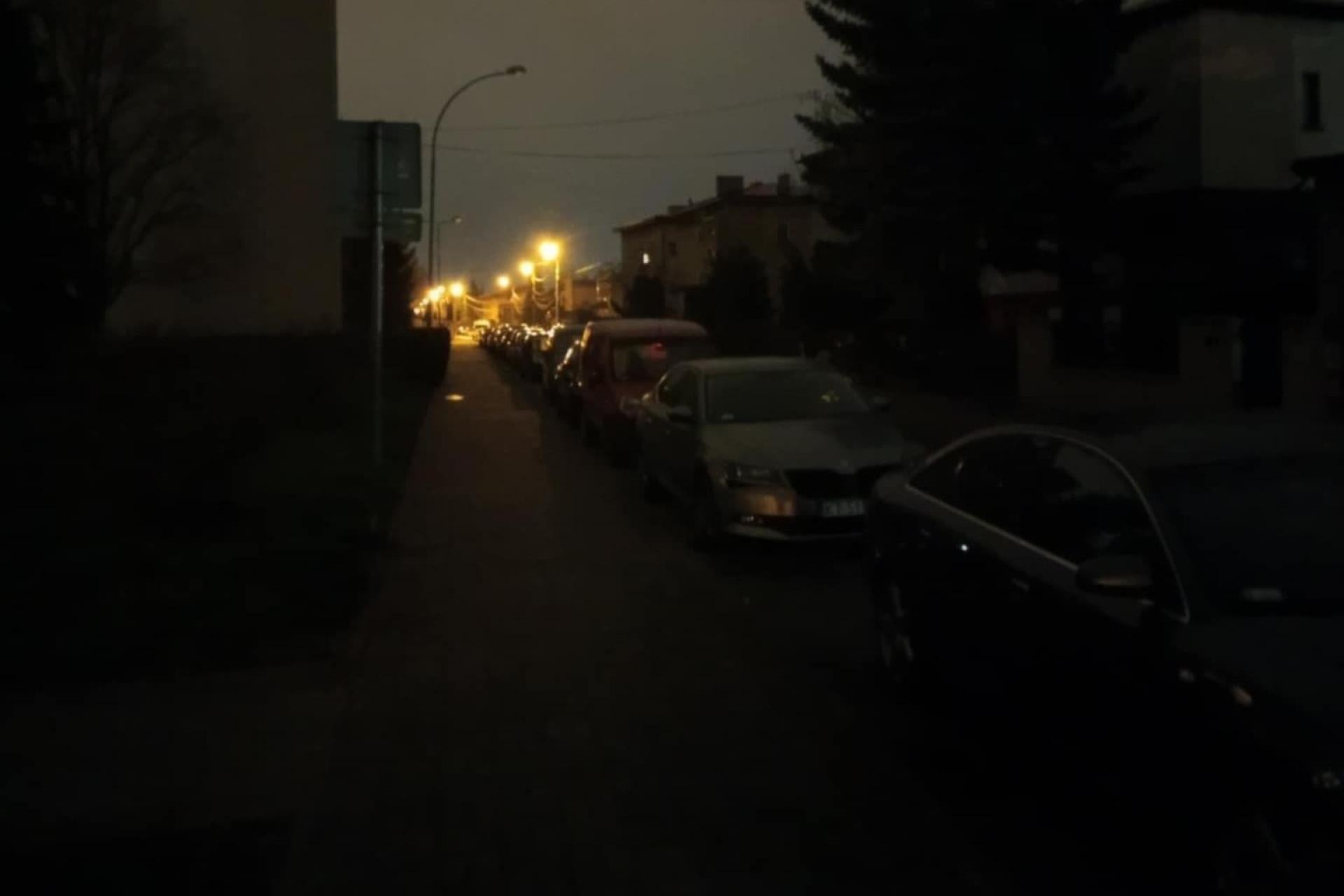 Egipskie ciemności Tarnowie. Mieszkańcy bez światła, miasto oskarża Tauron