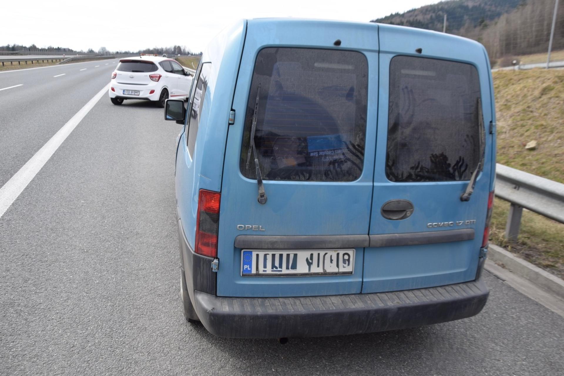 Ponad 3 promile i kradziony samochód. 32-latek zatrzymany na Zakopiance