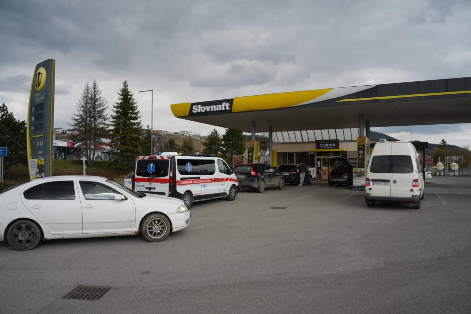 Słowacja: podwójne ceny i ograniczenia w tankowaniu zostają