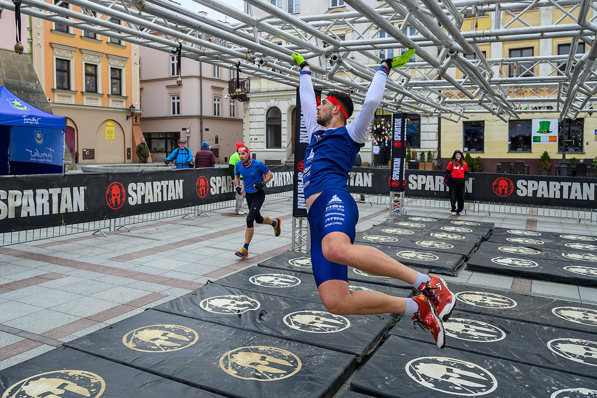 Tarnów stał się areną wymagającego biegu Spartan Race