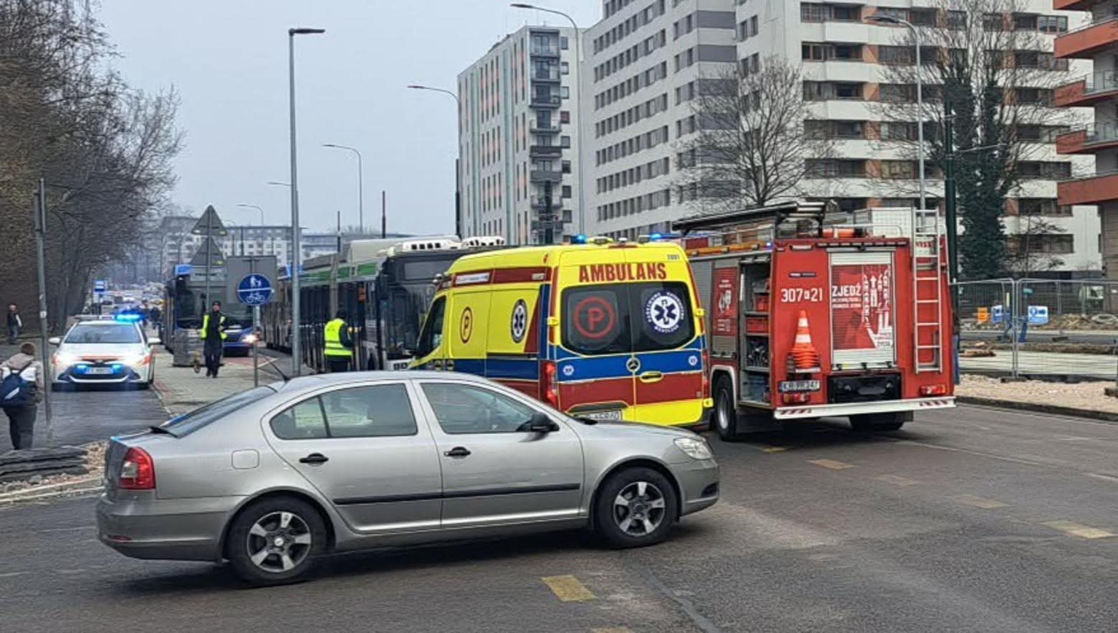 Kraków: autobus komunikacji miejskiej potrącił 11-latka