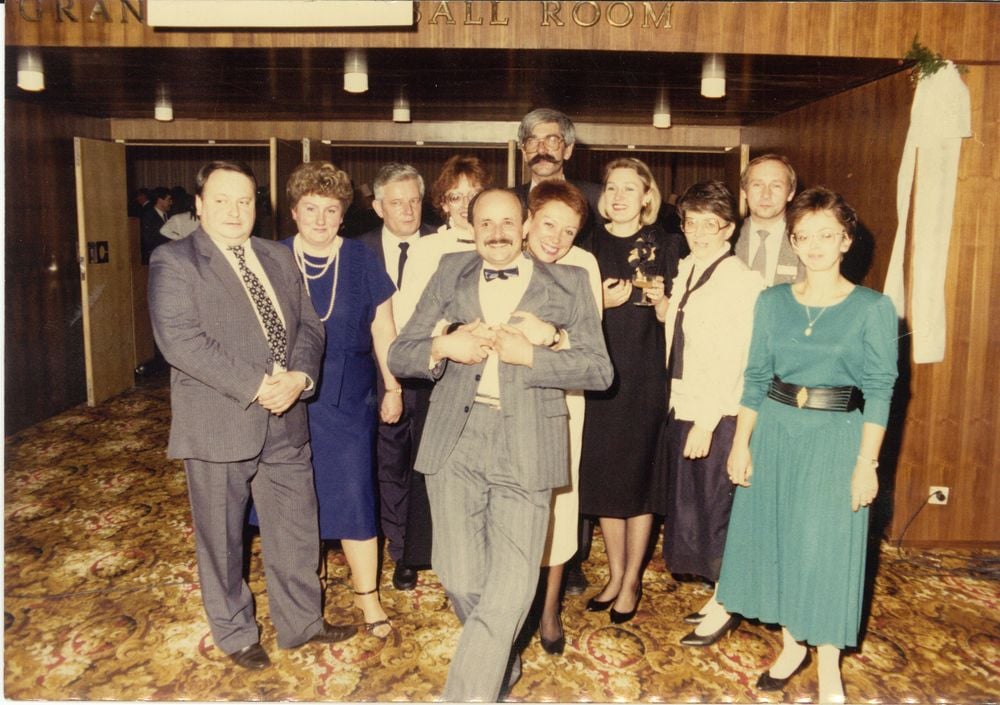 Pierwsza załoga  podczas otwarcia Hotelu Forum. Fot. dzięki uprzejmości Gościa programu