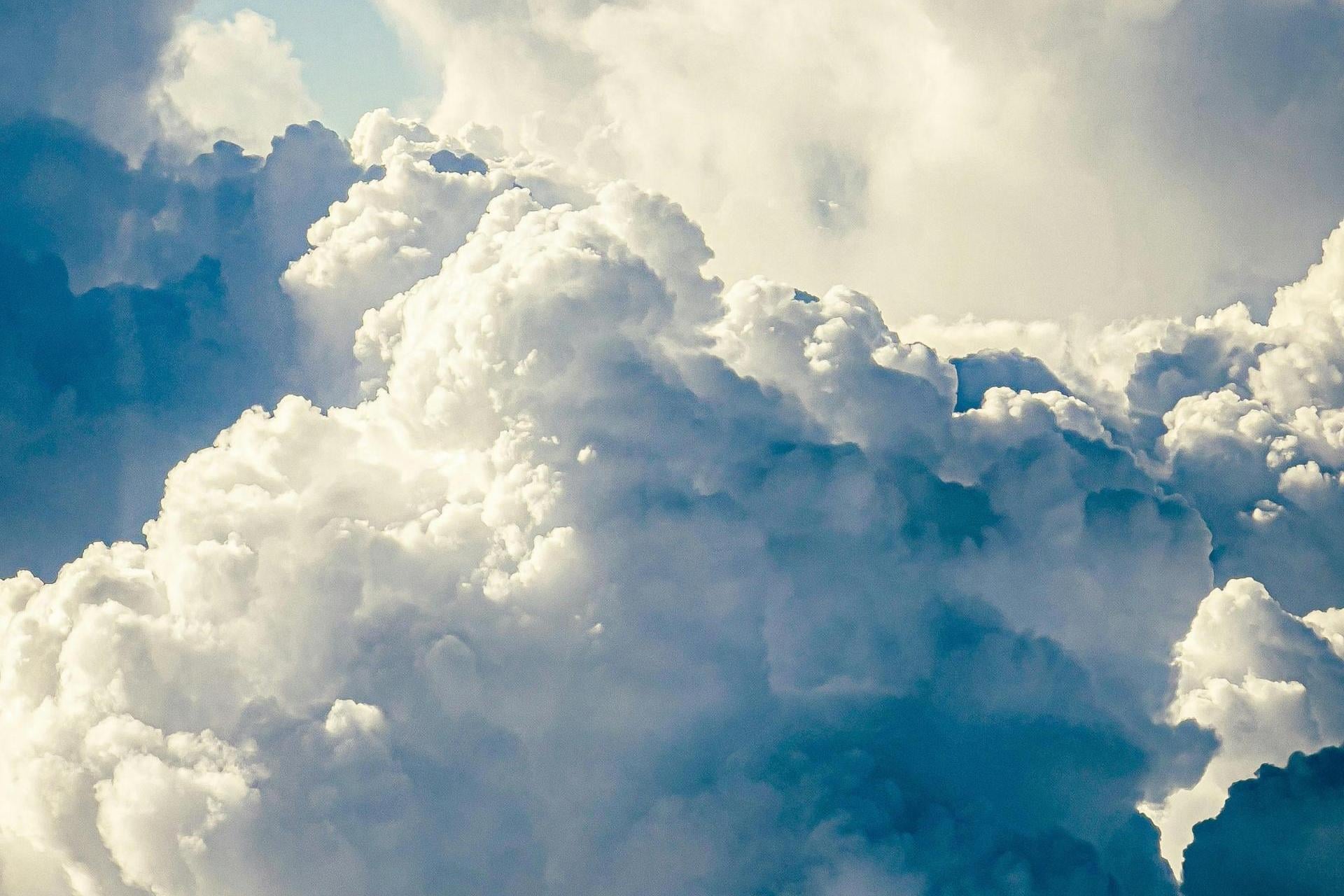 Piątek w Małopolsce będzie cieplejszy, ale ciągle mogą pojawiać się opady